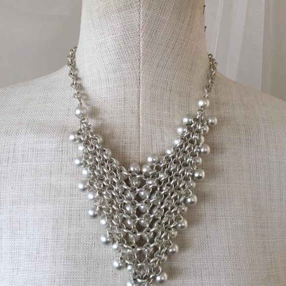 Silver Pearl Chainmaille Statement Necklace - Picture 5 of 5